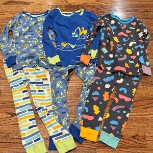 3 pairs of cat and jack pajamas